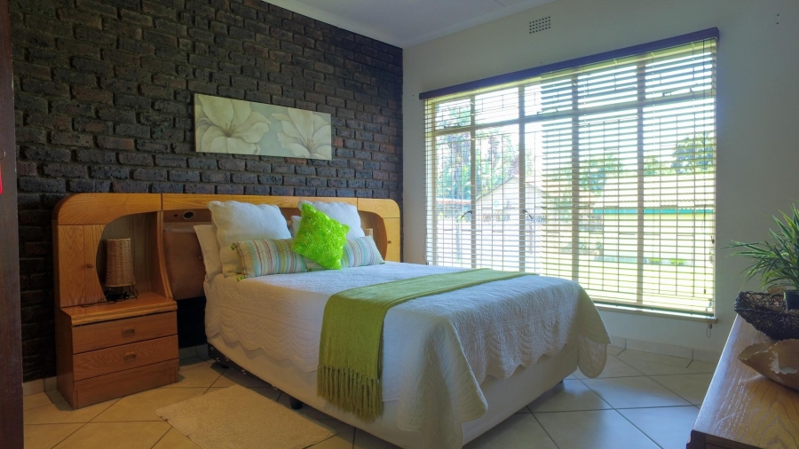 4 Bedroom Property for Sale in Safari Gardens North West